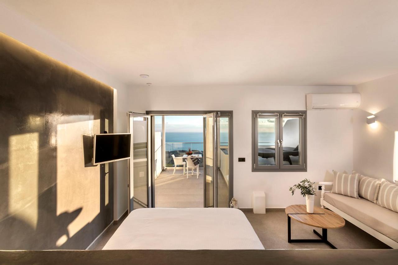 La Estrella 4 Suites With Sea View & 4 Prive Hot Tub Vourvoúlos Extérieur photo